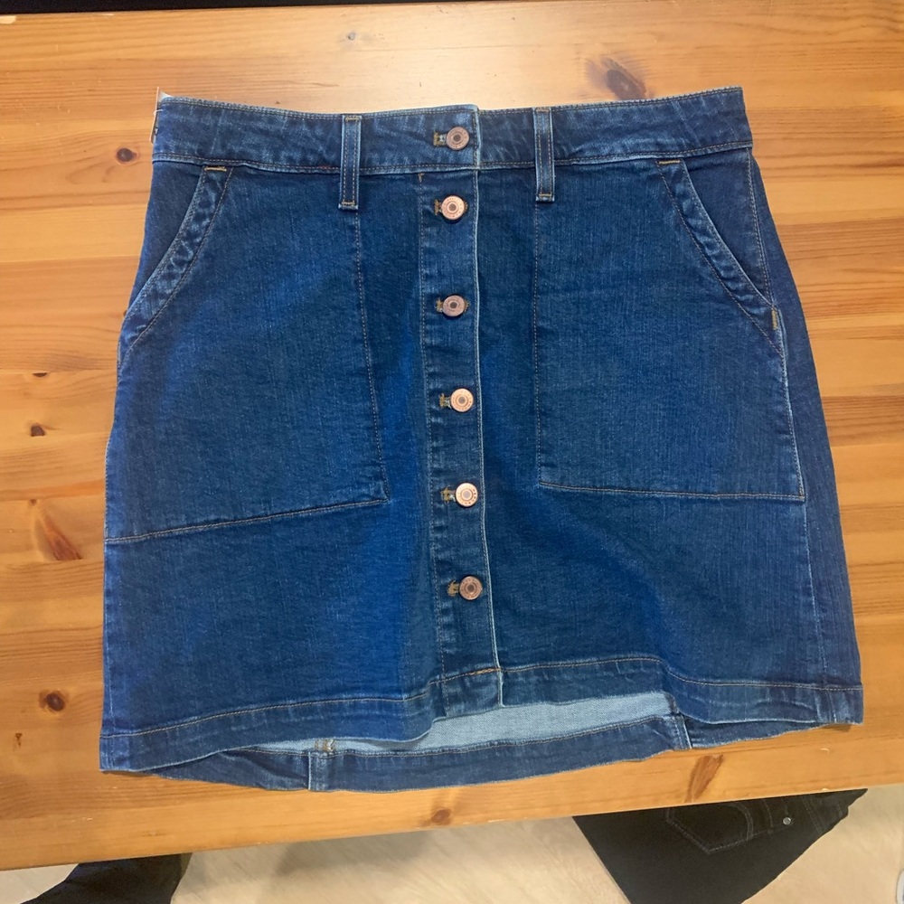 J. Crew button down Jean skirt. Size 10.